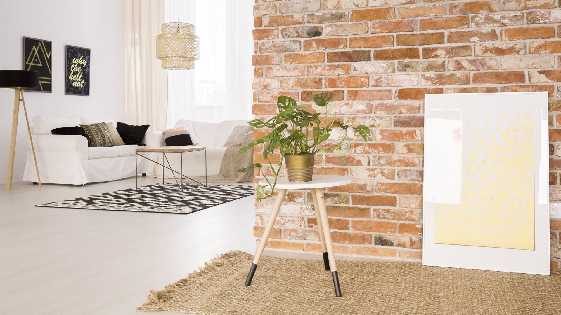 Cegła rozbiórkowa cięta – naturalny sposób na unikalne wnętrze