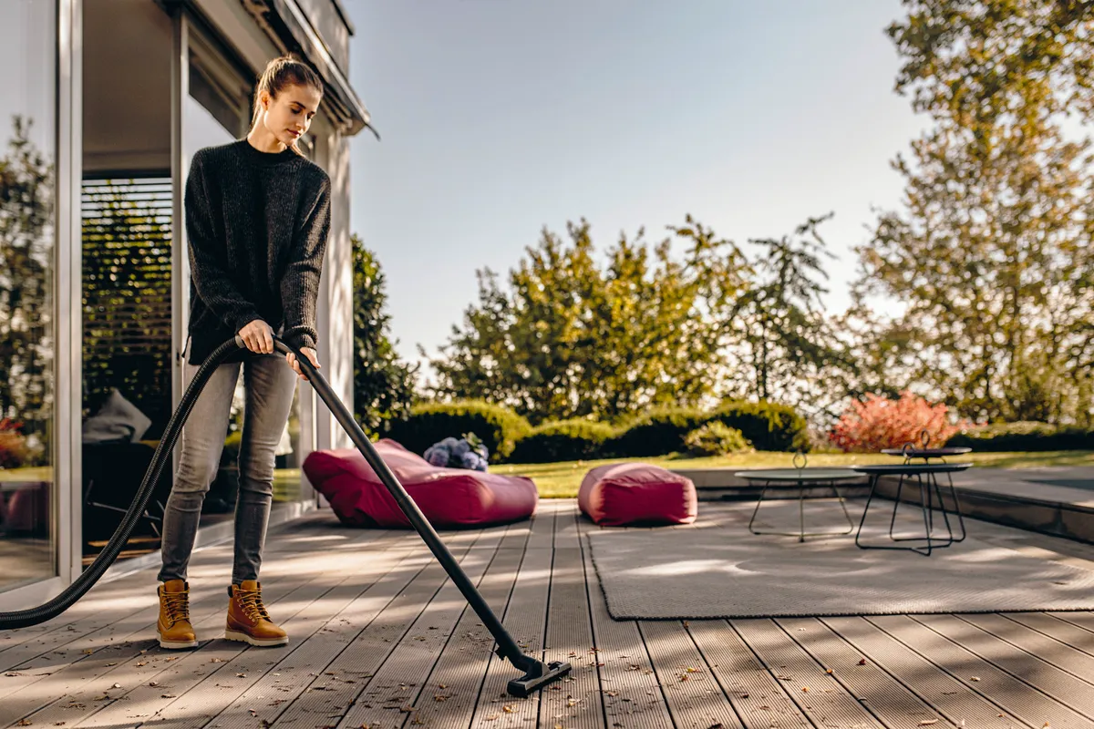 Praca odkurzaczem WD 4 S V-20/5/22