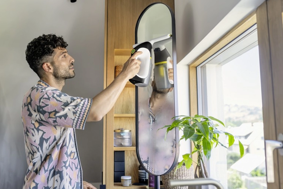 Mycie okien myjką akumulatorową Karcher WV 3