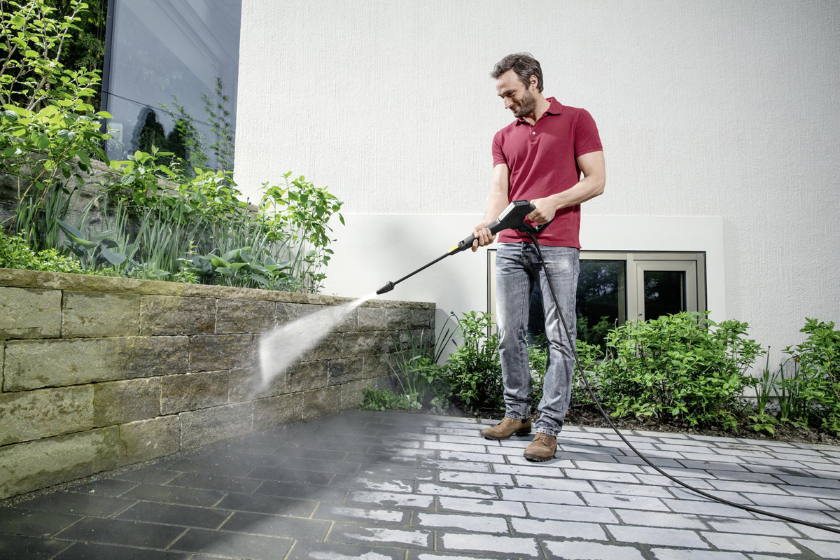 Myjka wysokociśnieniowa Karcher K3 Full Control - mycie ściany