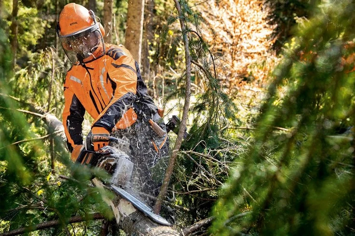 Technologia i moc silnika STIHL MS 462 C-M