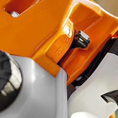 Przezroczysty zbiornik oleju