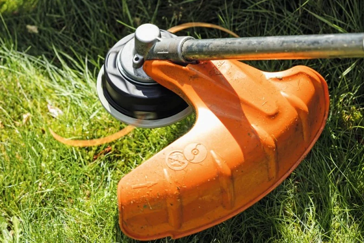 Silnik 2-MIX i detal pompy paliwowej