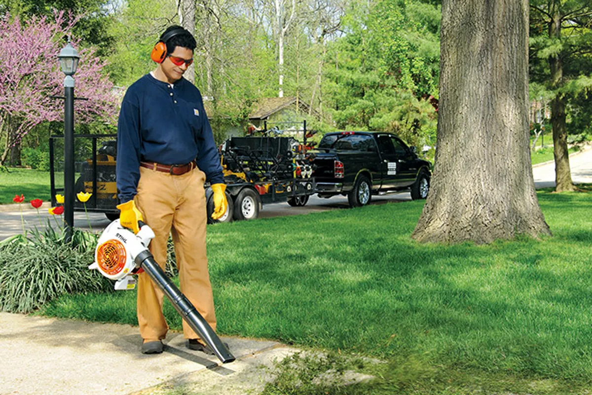 STIHL SH 86 praca w ogrodzie