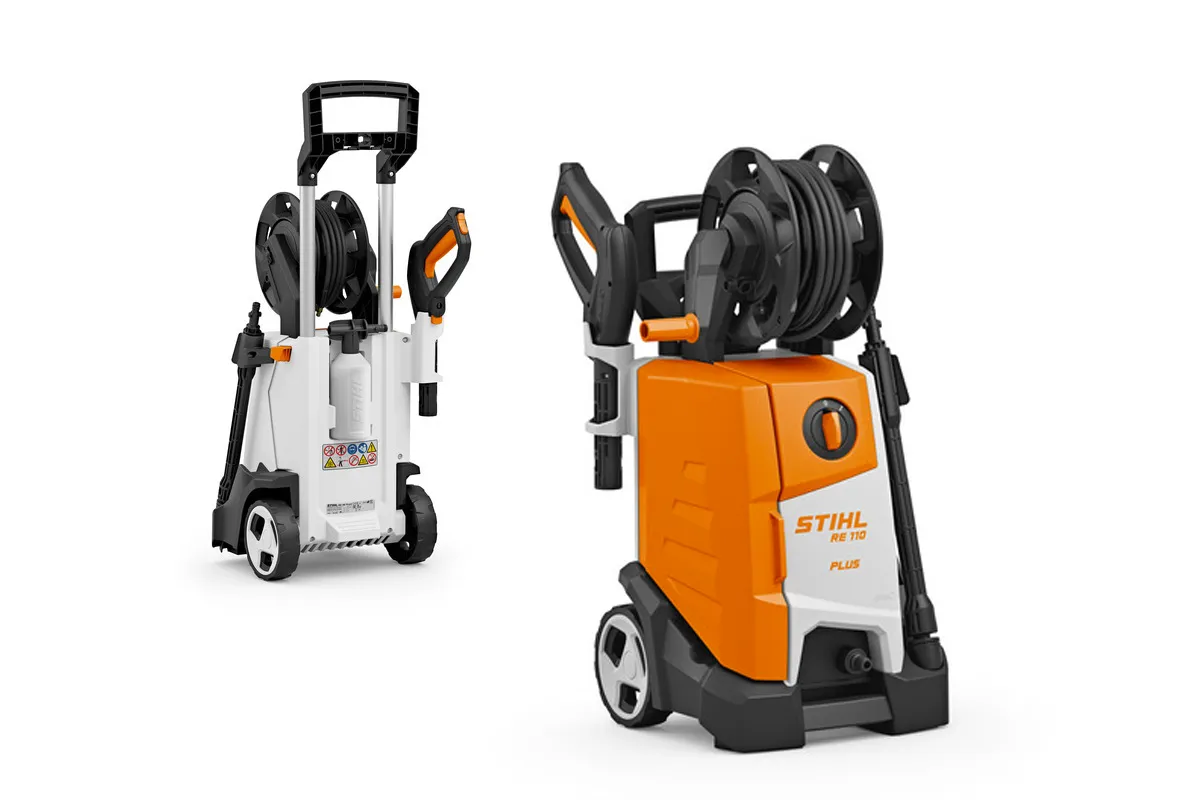 Myjka STIHL RE 110 PLUS podczas czyszczenia elewacji