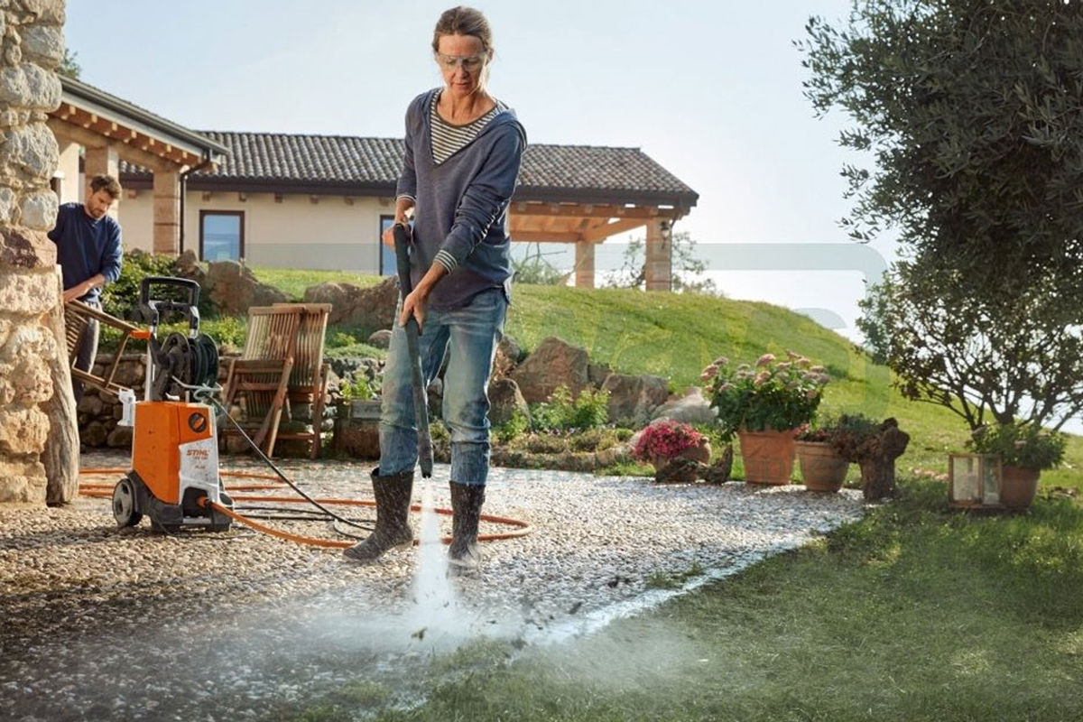 Funkcjonalność i komfort myjki STIHL RE 130 PLUS