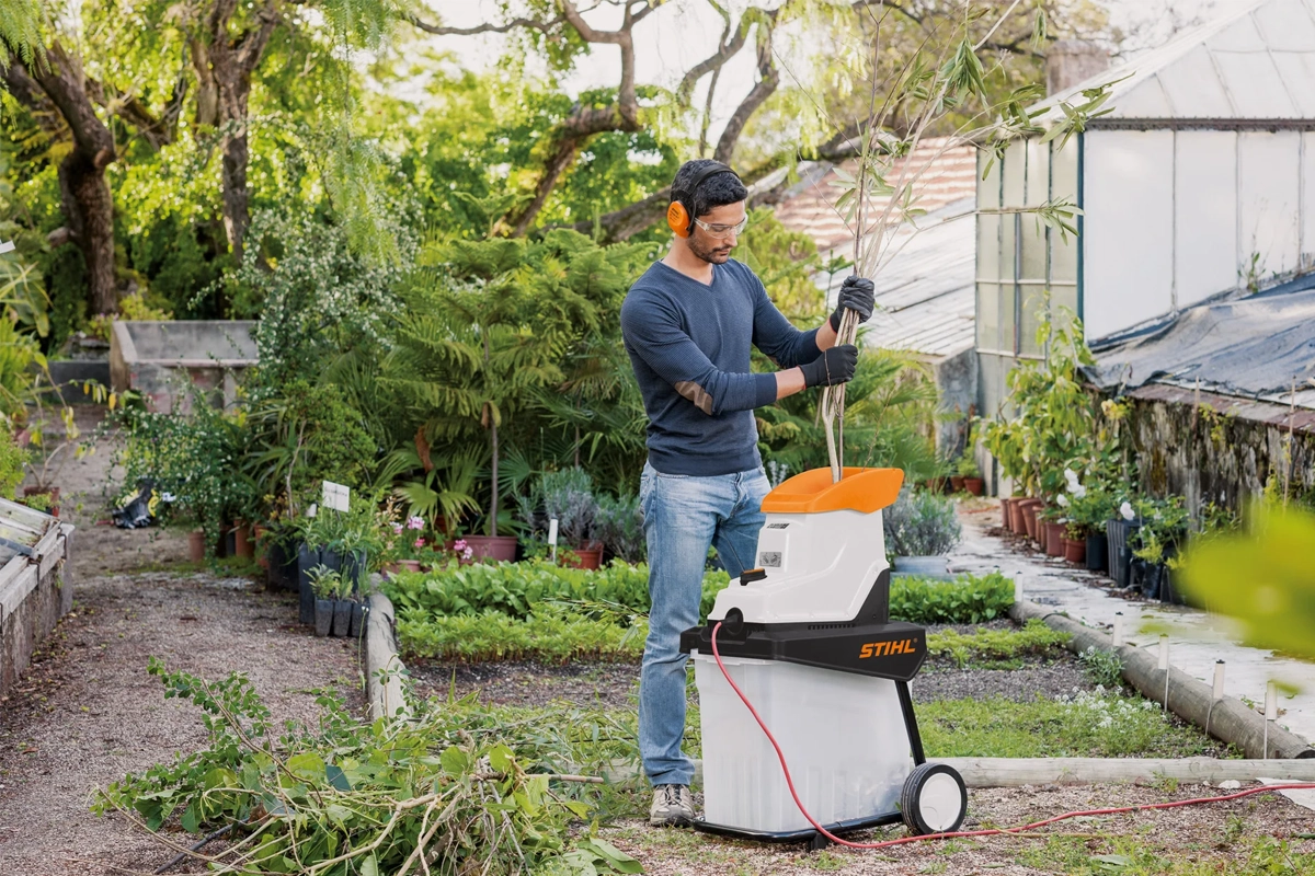 Rozdrabniacz STIHL GHE 135 L podczas pracy