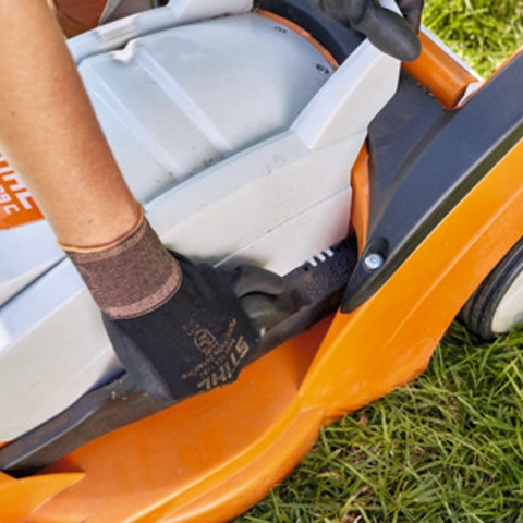 Centralna regulacja wysokości koszenia