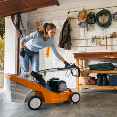 Składany uchwyt i obudowa polimerowa