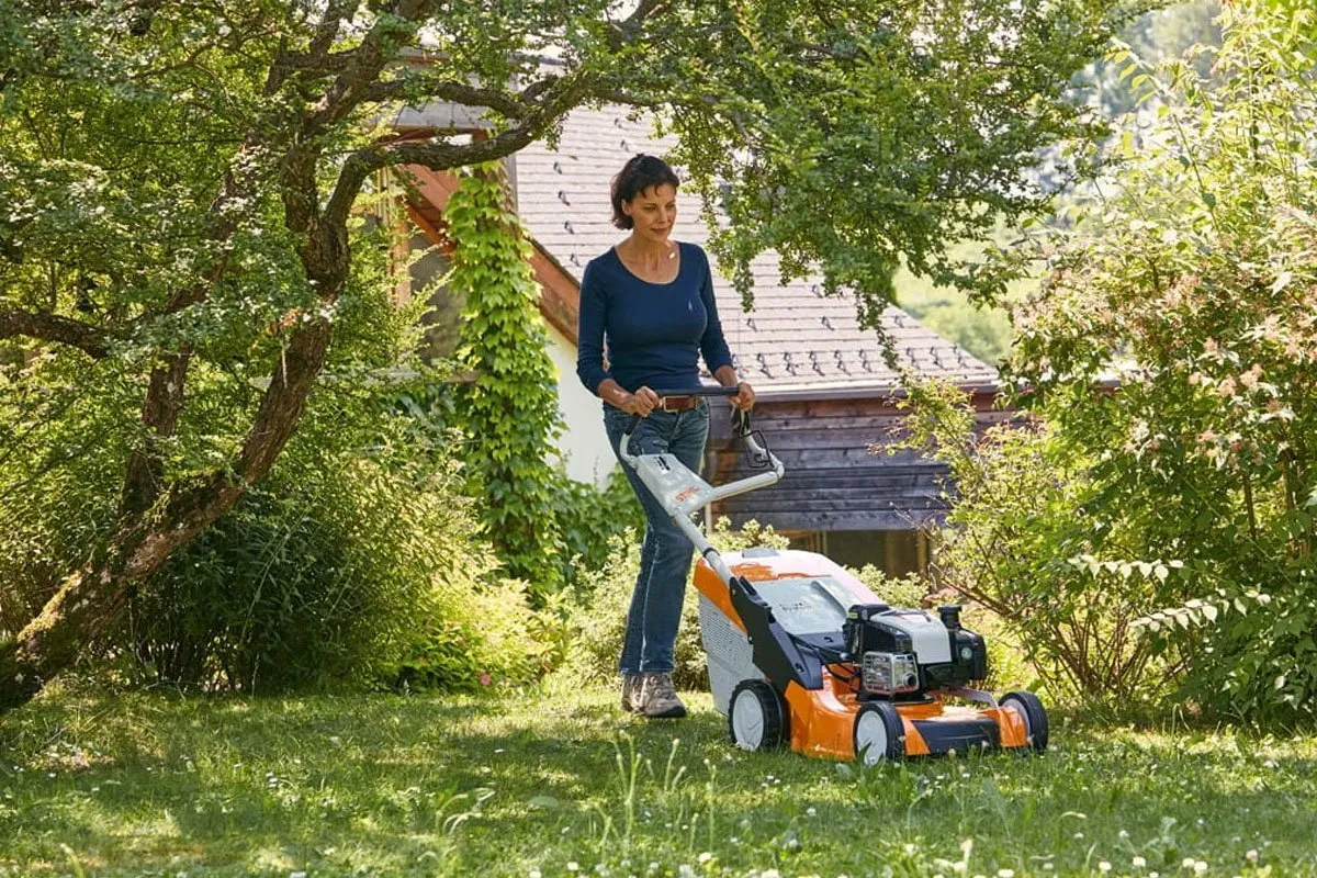Mulczowanie i aluminiowa obudowa STIHL