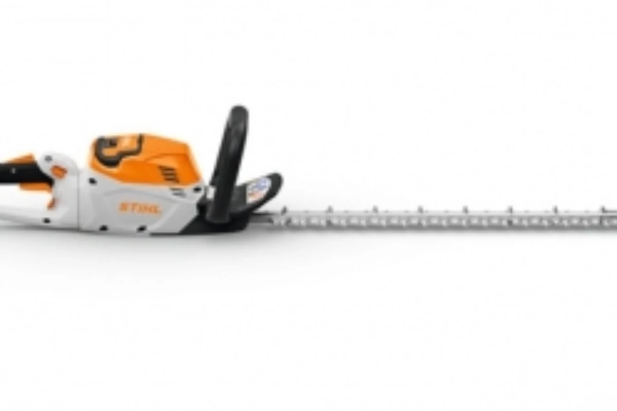 Praca urządzeniem Nożyce akumulatorowe STIHL HSA 60
