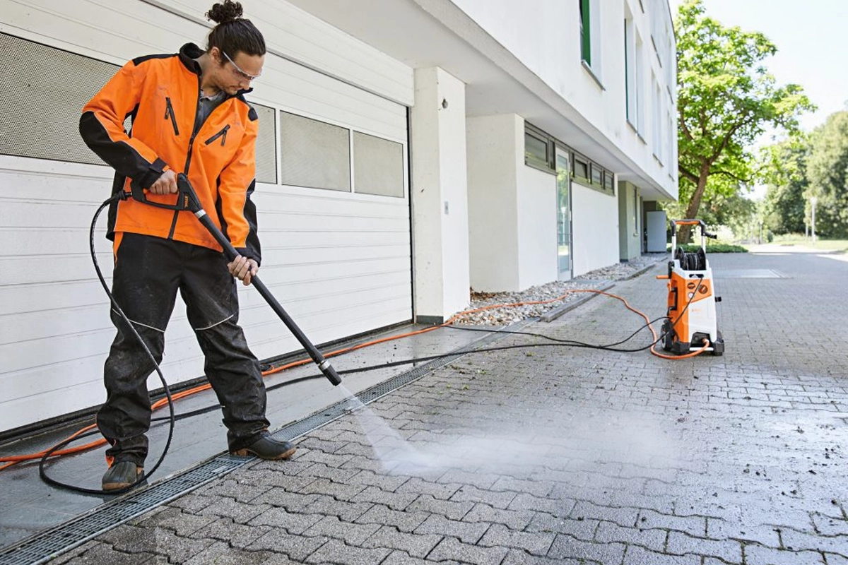 Profesjonalna myjka wysokociśnieniowa STIHL RE 170 PLUS