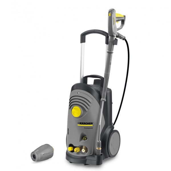 Profesjonalna myjka wysokociśnieniowa HD 6/15 C Plus firmy Karcher Profesjonalna myjka wysokociśnieniowa HD 6/15 C Plus Plus firmy Karcher w pozycji pionowej. Zmontowana lanca z pistoletem. W zestawie z dyszą rotacyjną, nazywaną również Turbodyszą.