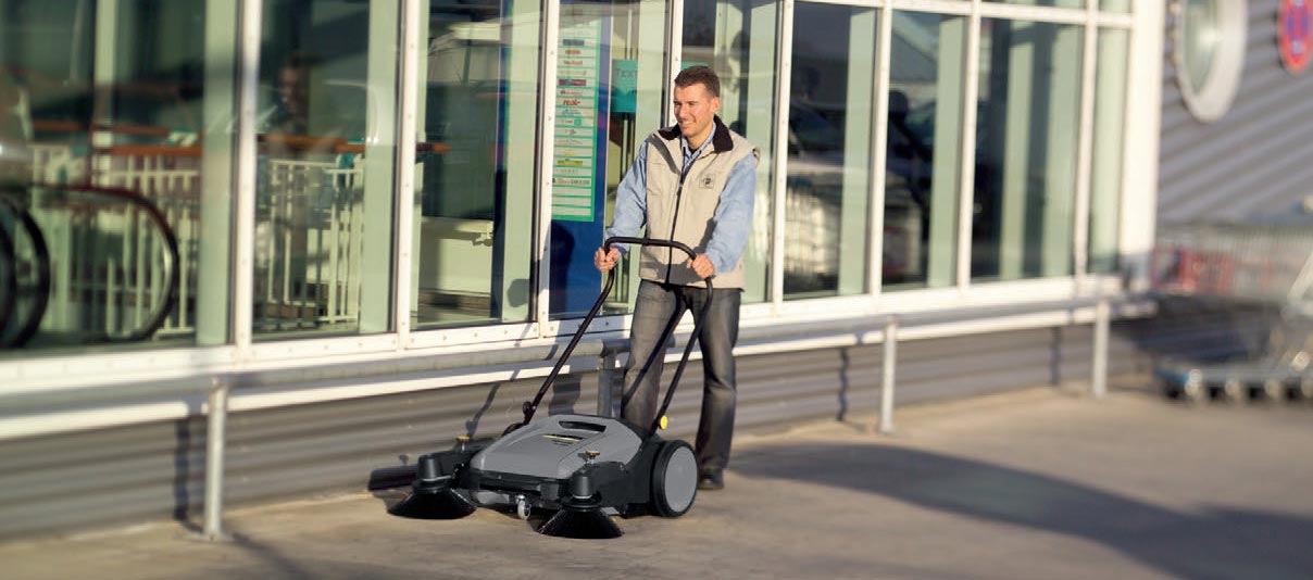 Przykład użycia zamiatarki Zamiatarka podczas pracy