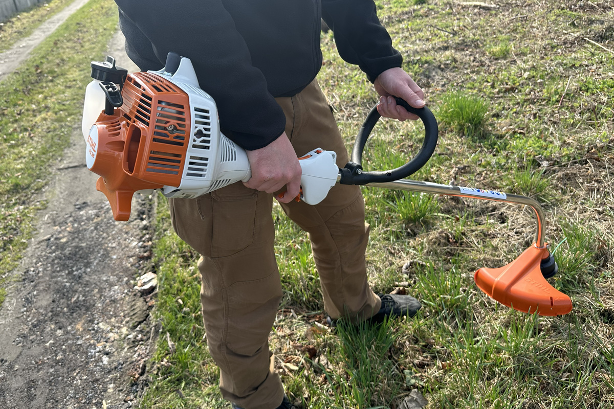 Ergonomiczny uchwyt i obsługa kosy STIHL FS 38