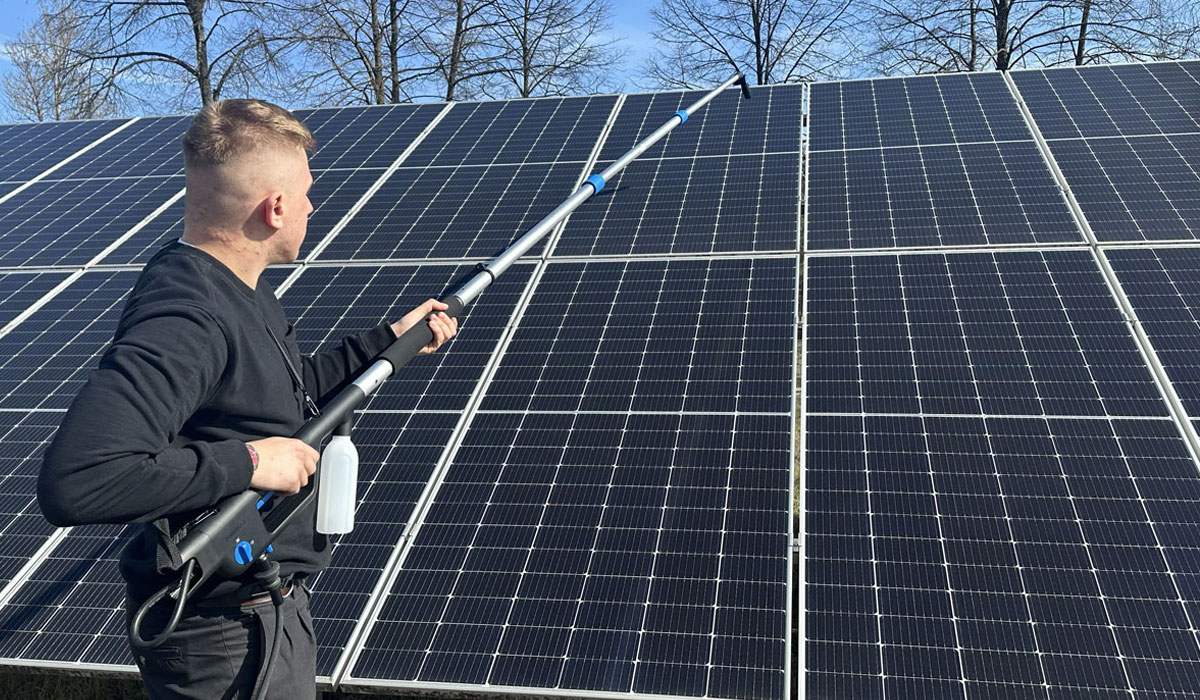 mycie paneli fotowoltaicznych myjką nilfisk 190-12 premium